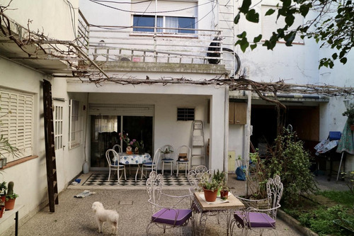 Imagen 6 de 10 de Casa En Venta Moron Centro En Terreno De 10 X 30 Fot 2