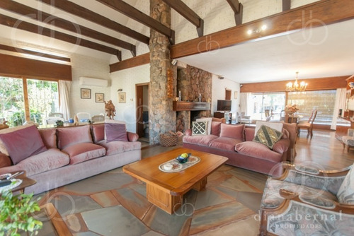 Punta Del Este, Casa En Mansa, 4 Dormitorios Y Piscina. - Ref: 43552