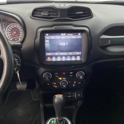 Imagem 7 de 11 de Jeep Renegade 1.8 16v Flex Longitude 4p Automático