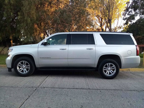 Imagen 1 de 10 de Chevrolet Suburban 2017 5.4 Ls Tela At
