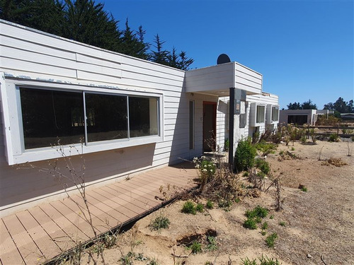 Parcela Con 2 Casas, Condominio En Algarrobo