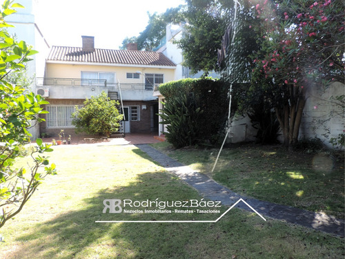 Venta Casa 3 Dormitorios 2 Baños Garage Jardin Fondo Verde