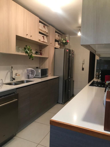 Departamento Amoblado En Arriendo 4 Dorm. La Dehesa Central