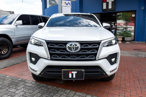 Toyota Fortuner Sr 2.4 At 4x2 2023