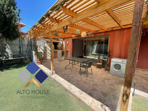 Imagen 19 de 25 de Espectacular Casa Con Local Comercial Y Piscina En Til-til