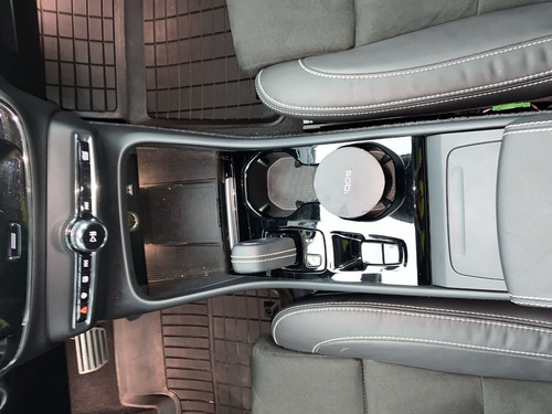 Imagen 22 de 25 de Volvo Xc 40 B5 2.0 2022