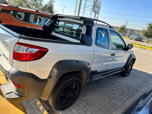 RAM 700 1.6 Club Cab Adventure Mt