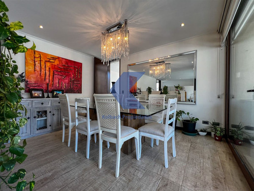 Casa En Venta De 4 Dorm Más Estar En Lo Barnechea