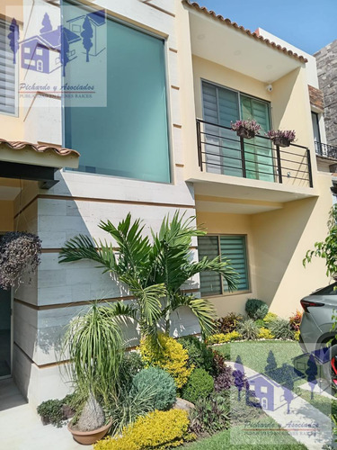 Casa En Venta En Fraccionamiento Con Vigilancia En Jiutepec Morelos