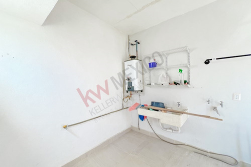 Casa En Venta Con Terreno Excedente En Un Residencial Muy Tranquilo Y Seguro En La Zona Norte De ...