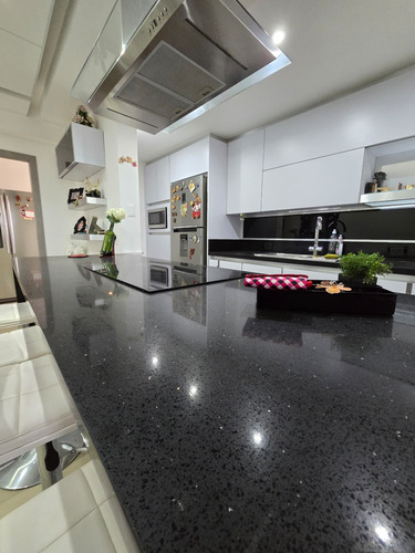 Venta Moderno Apartamento Amoblado Las Chimeneas Valencia Rr 281722