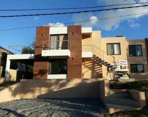 Imagen 1 de 9 de Exelente Casa En Zona Recidencial Muy Cerca Del Mar,totalmente Equipada