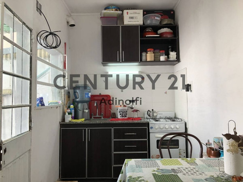 Imagen 4 de 18 de 72 E/ 29 Y 30 - Ph En Venta 1 Dormitorio Y Patio