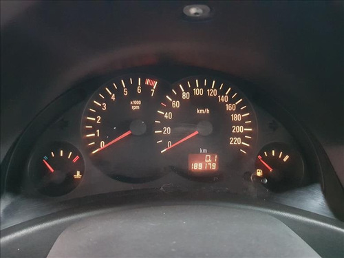 Imagem 6 de 8 de Chevrolet Corsa 1.8 Mpfi Maxx 8v
