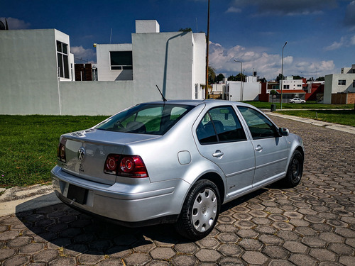 Imagen 6 de 15 de Volkswagen Jetta Clasico 2015