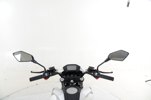 Imagen 7 de 14 de Moto Z6 Yadea