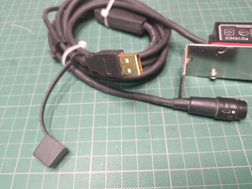 Lector De Codigos Sr-700ha Keyence Y N-l20 (unidad Comunica) (Usado)