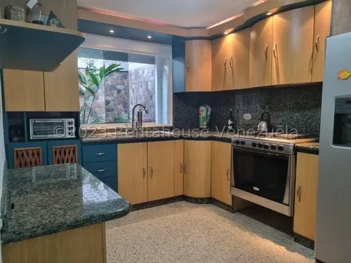Casa En Venta - Yr 24-579