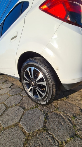 Chevrolet Onix 2015 1.4 Ltz Aut. 5p