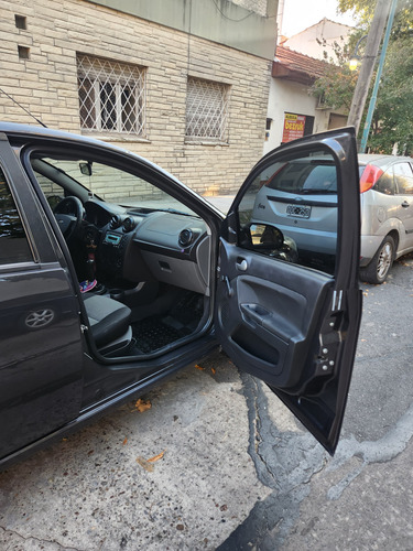 Ford Fiesta 1.6 Max One Ambiente Plus
