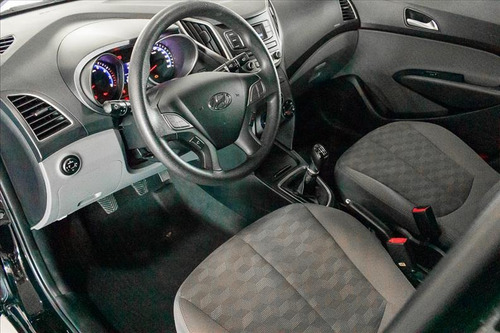 Hyundai Hb20s 1.6 Comfort Style 16v Flex 4p Manual