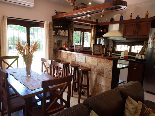 Casa Para Entrar Empresa Oficinas,o Familia Grande 6d 6b