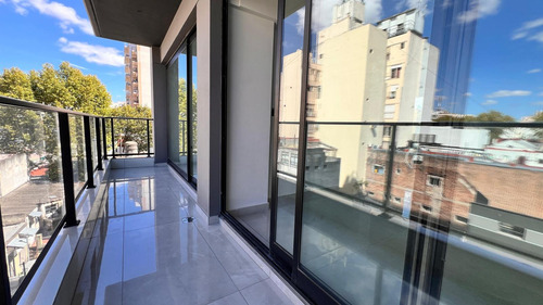 Departamento En Venta, 3 Ambientes En Flores