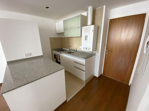 Imagen 9 de 15 de 1 Dormitorio Con Caldera Y Radiadores