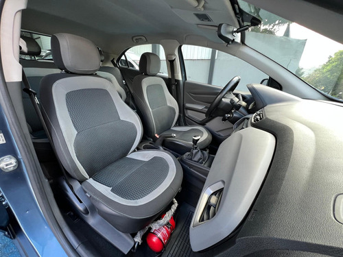 Chevrolet Onix 1.0MT LT