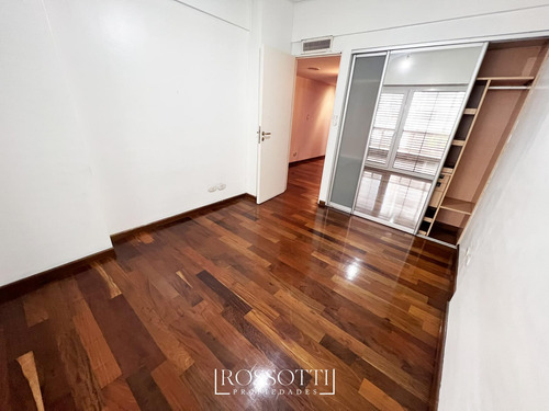 Exc. Piso De 4 Ambientes C/ Balcón Terraza - Gran Patio C/ Quincho - 4 Cocheras - Baulera