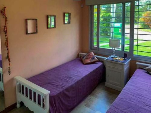 Casa En Venta De 3 Dormitorios En Playa Mansa