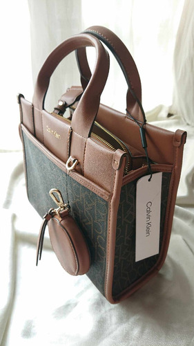 Calvin Klein Crossbody Grande