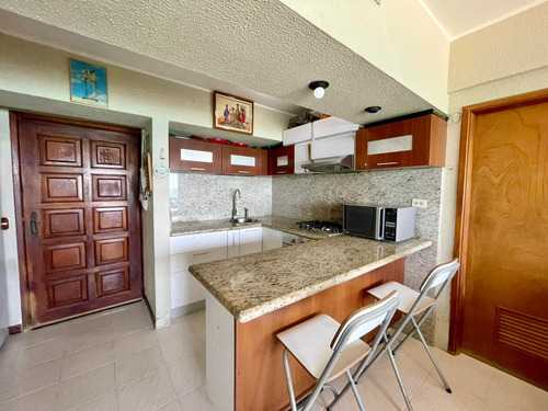 Se Vende Apto De 2 Habitaciones De 68 M2 ,lechería, Playa Lido