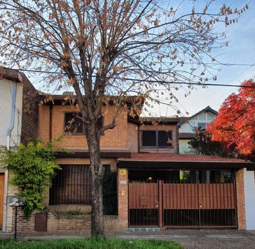 Casa 3 Ambientes En Zona Residencialexcelente Ubicación Y Comodidades- En Alquiler