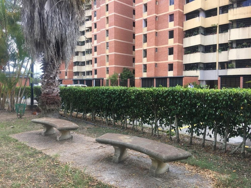 Imagen 14 de 20 de Se Vende Amplio Apartamento De 105 M2 En Terrazas De Guaicoco C21 Plaza Francia 04125033903 Pb-ca-004