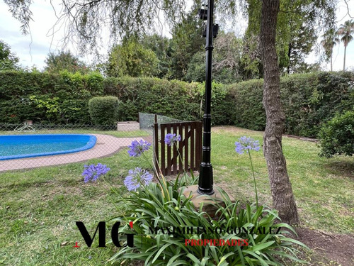 Casa En Venta Y Alquiler, 3 Ambientes - Barrio Parque El Trébol.