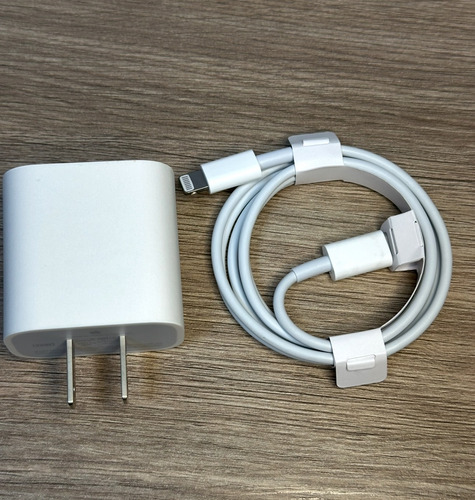 Cargador 20w Apple Para Iphone Tipo C - Lightning Blanco