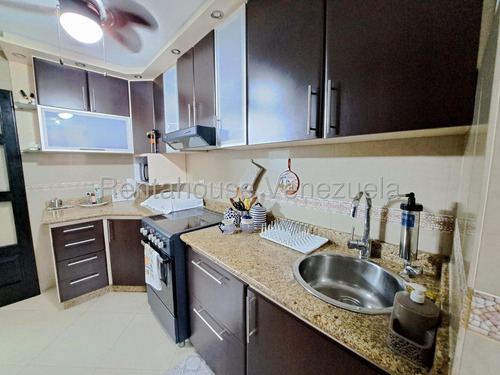 Apartamento En Venta En Base Aragua Maracay, Fvina 25-22118