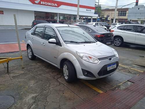 Imagem 1 de 5 de Ford