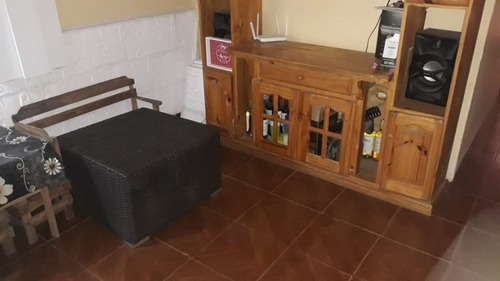 Imagen 2 de 8 de Departamento Tipo Casa En Venta En Lanus Este