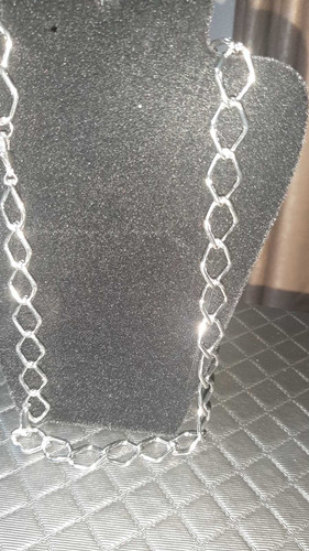 Imagem 2 de 3 de Colar Prateado 50cm Elos Alumínio Losangos - Sa896cop