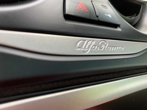 Imagen 12 de 15 de Alfa Romeo Mito 2018 1.4 Veloce Mt