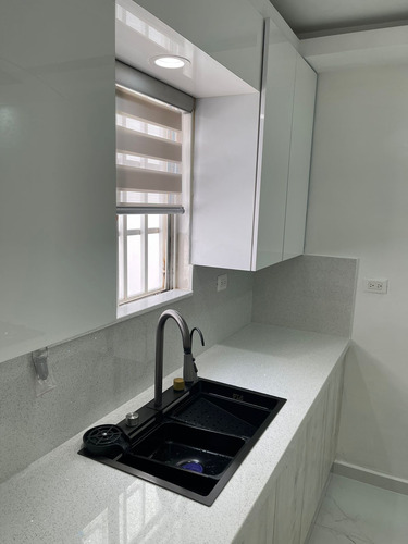 Casa En Fraccionamiento Privado, 3 Recámaras, 2.5 Baños, Doble Cochera, Vigilancia 24/7, Cocina De Cuarzo