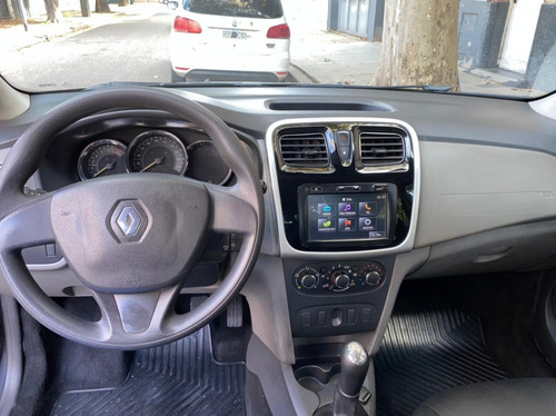 Renault - Logan Expression - Modelo 2014.