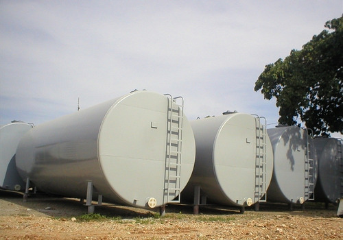 Imagen 3 de 7 de Tanque De Hierro Para Agua-combustible - Químicos - Lácteos
