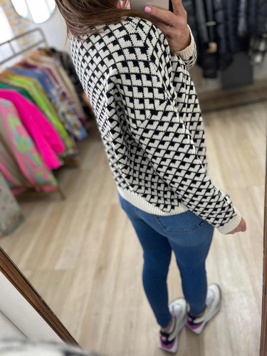 Sweater Estampado Corto The Big Shop