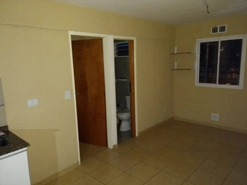 Imagen 3 de 8 de Departamento En Venta En Moron Centro