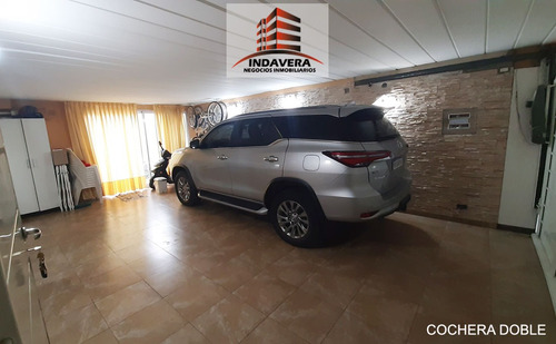 Exclusivo Triplex De 176 M2 Totales 3 Dormitorios 2 Cocheras, Patio, Parrilla Ciudad Jardín