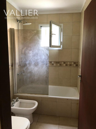 Casa En Venta En Altos Del Golf, Pilar, G.b.a. Zona Norte
