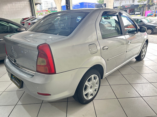 Renault Logan Logan Expression 1.6 8V (Flex)